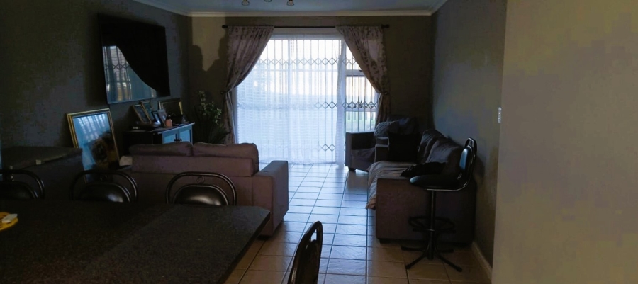 2 Bedroom Property for Sale in Heritage Park Western Cape